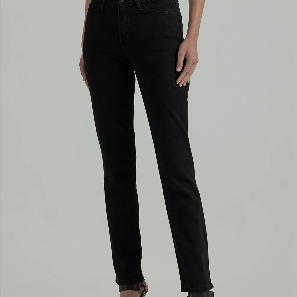 LEE WOMEN'S ULTRA LUX COMFORT WITH FLEX MOTION STRAIGHT JEAN